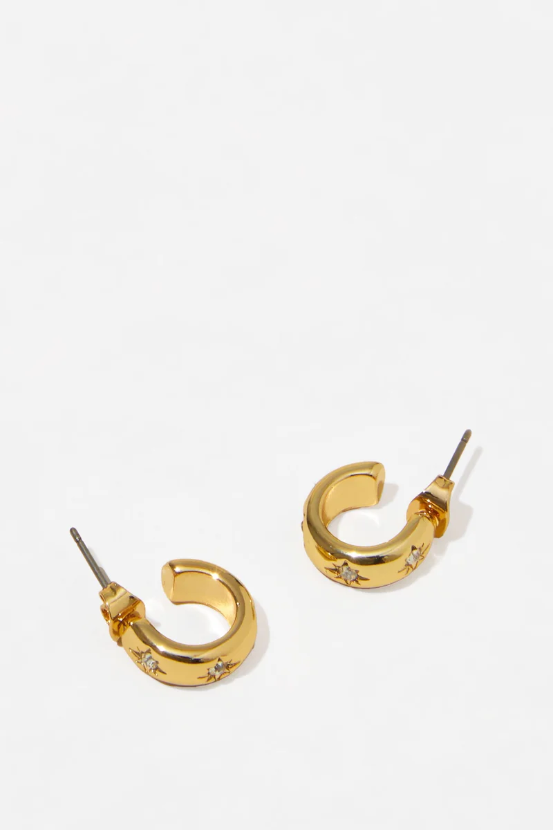 روبي Small Hoop Earring
